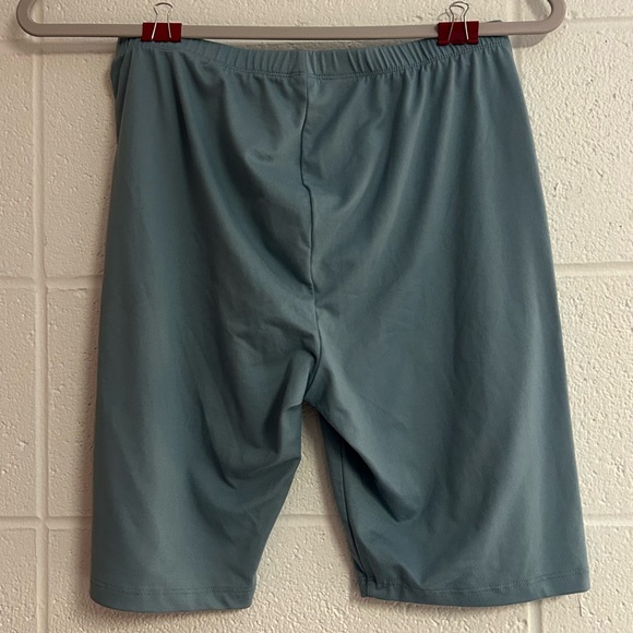 Lounge Set - Picture 6 of 7